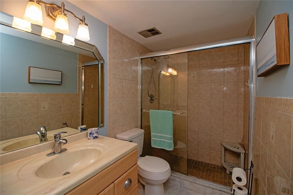 1100 E Bay Drive - Photo 21