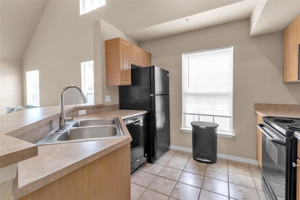 5541 Rosehill Road - Photo 21