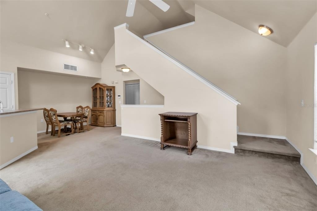 5541 Rosehill Road - Photo 11