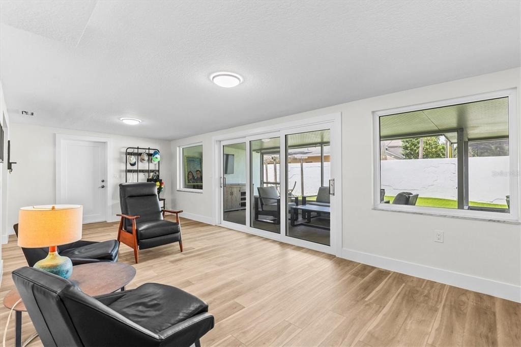 628 Ontario Avenue - Photo 18