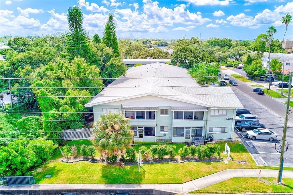 1329 Drew Street - Photo 3