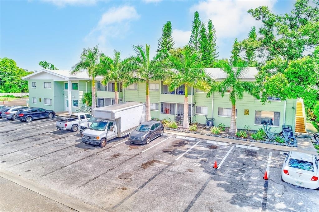 1329 Drew Street - Photo 8