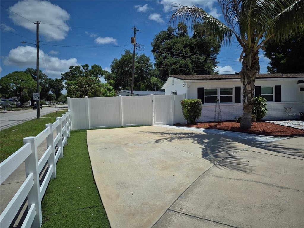 7709 W Hanna Avenue - Photo 26