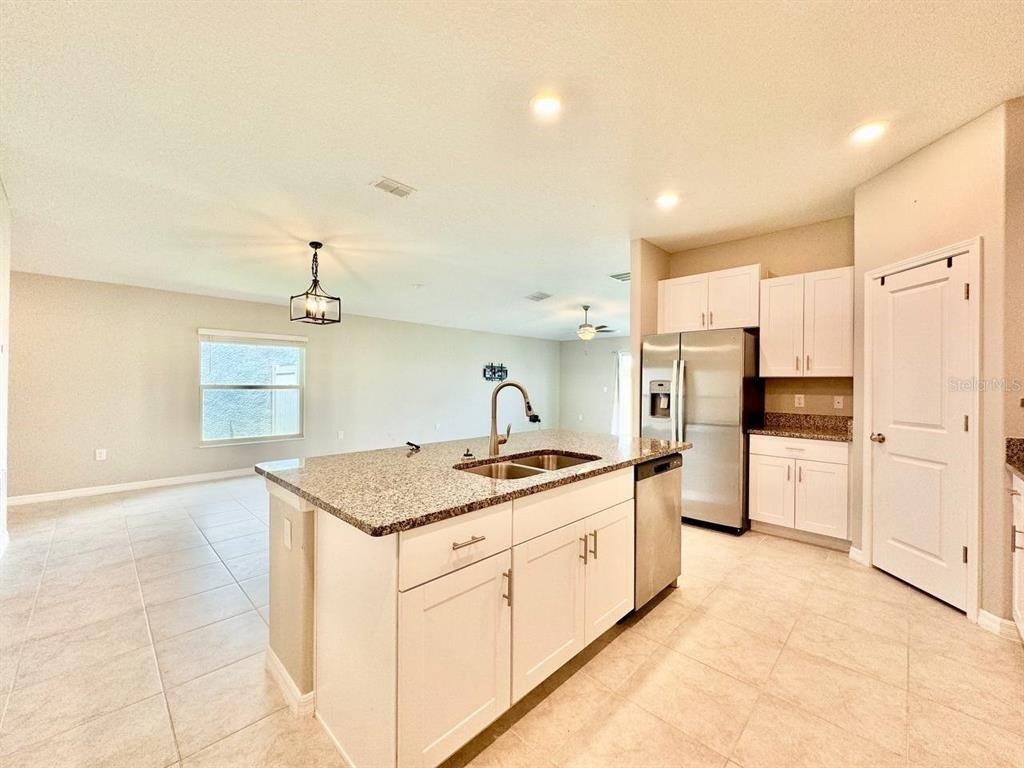 7025 King Creek Drive - Photo 6