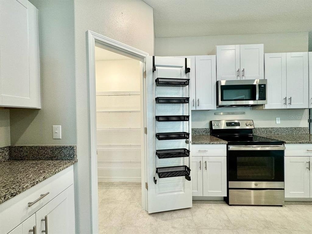 7025 King Creek Drive - Photo 9