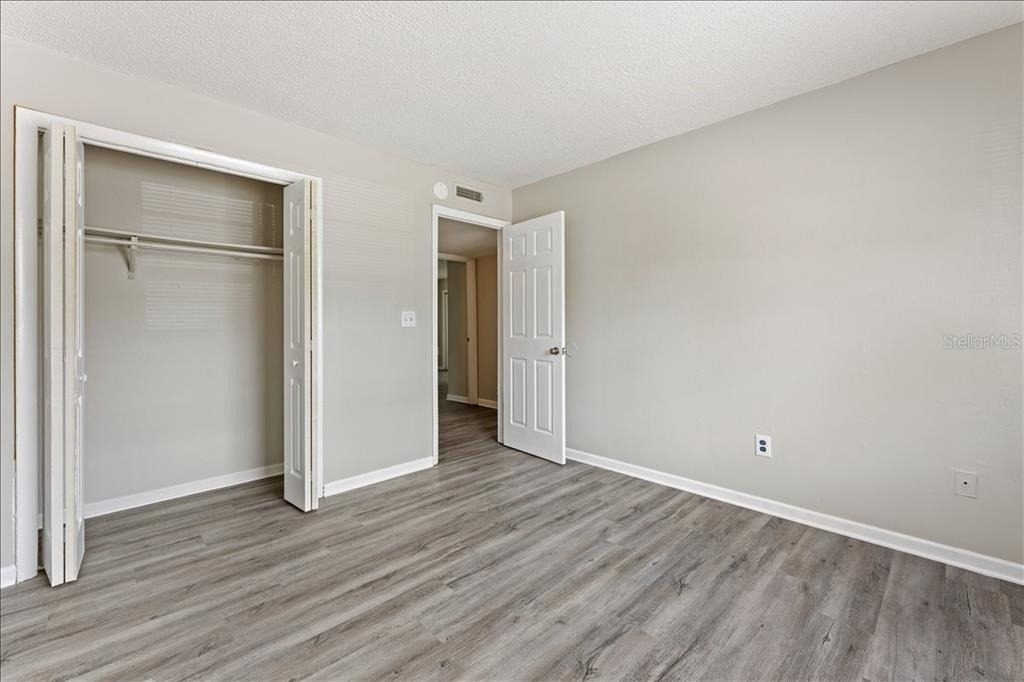 7210 N Manhattan Avenue - Photo 20
