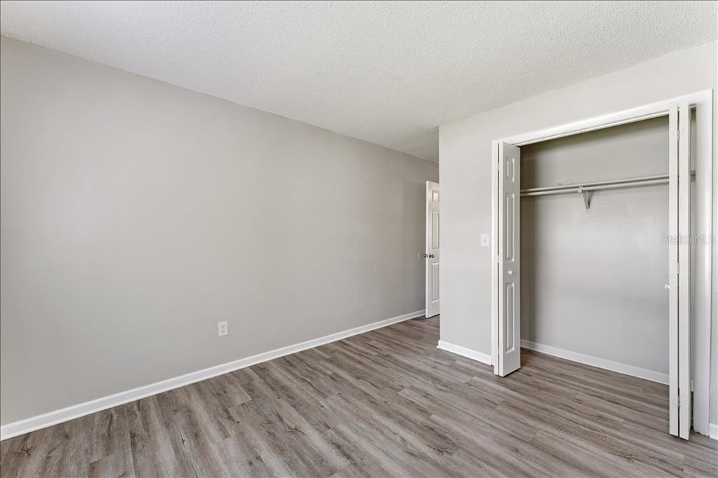 7210 N Manhattan Avenue - Photo 12