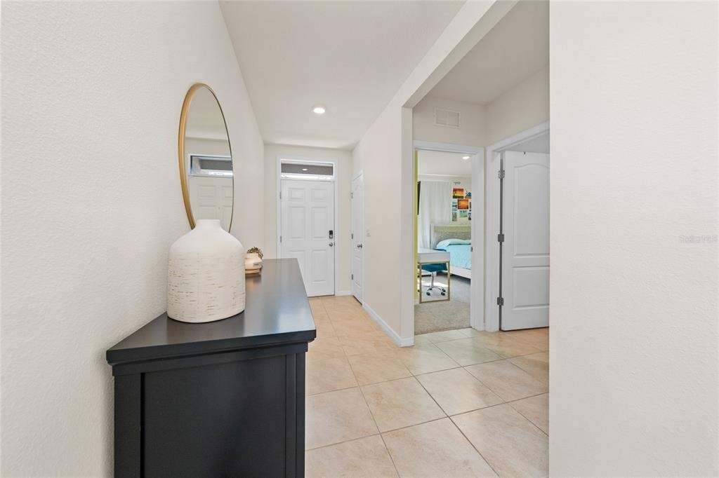 687 Griffon Avenue - Photo 7