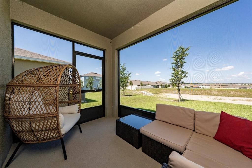 687 Griffon Avenue - Photo 25