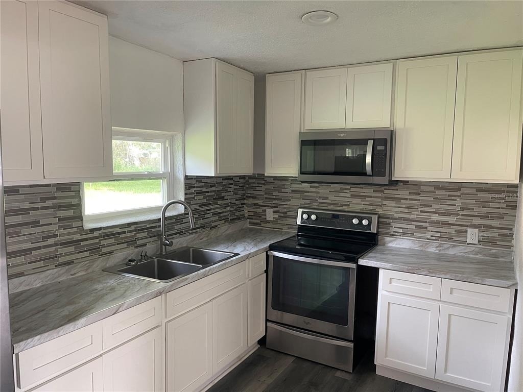 1701 36th Street Nw - Photo 11