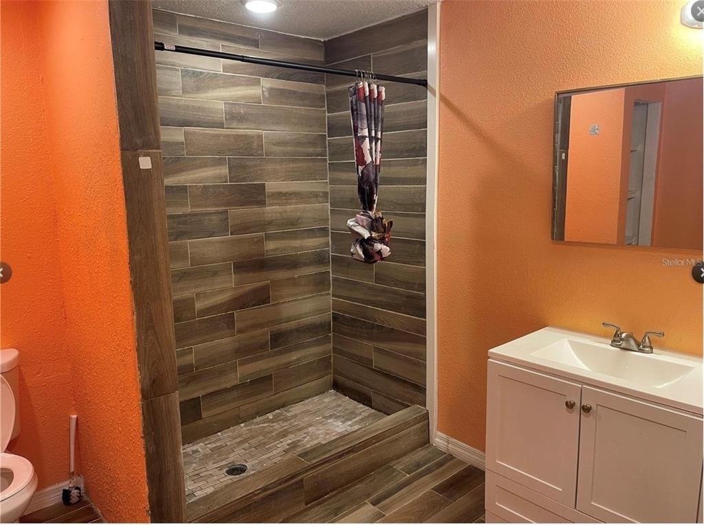 1701 36th Street Nw - Photo 3