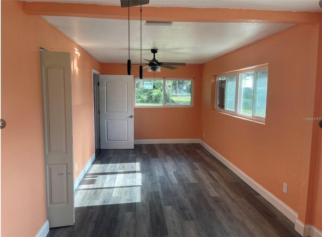 1701 36th Street Nw - Photo 4
