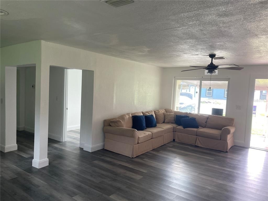 1701 36th Street Nw - Photo 7