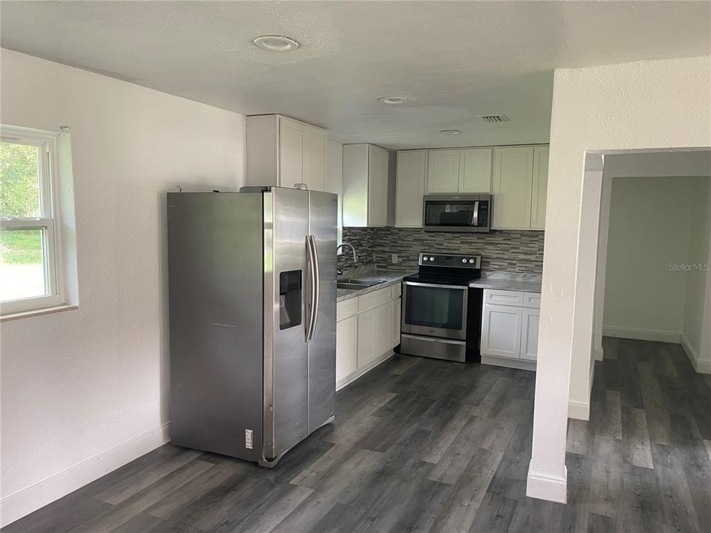1701 36th Street Nw - Photo 4