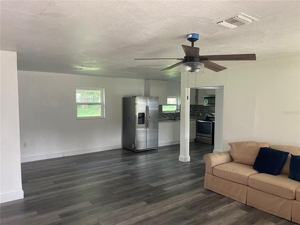 1701 36th Street Nw - Photo 6