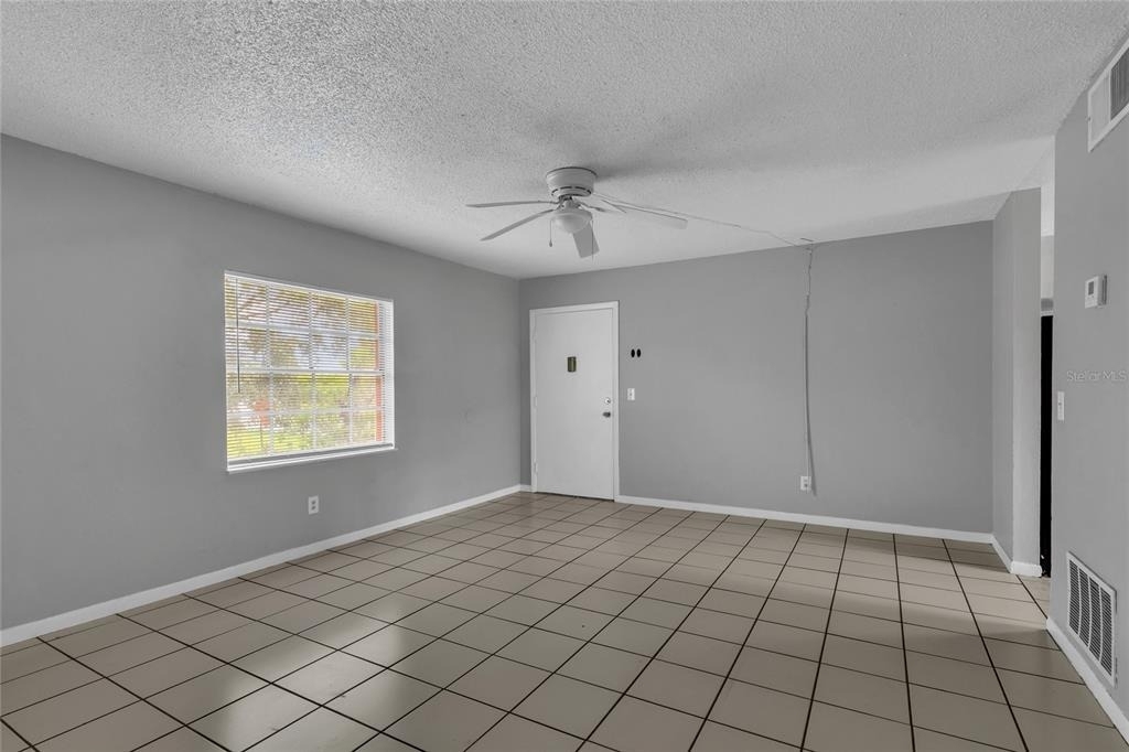 1629 W Oak Ridge Road - Photo 4