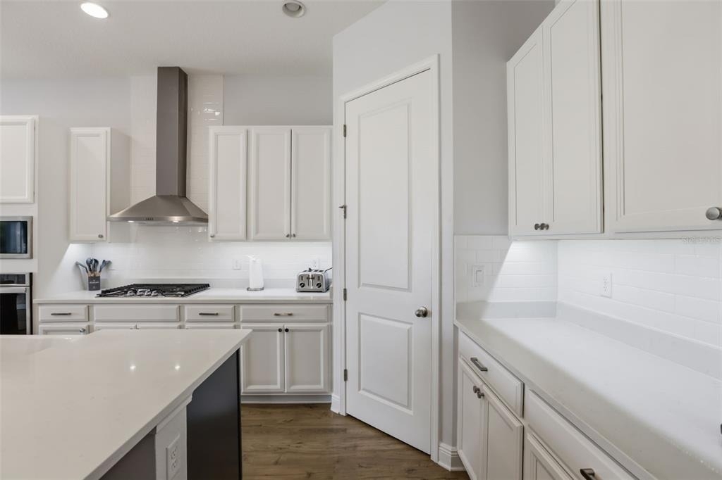 16000 Volterra Point - Photo 19