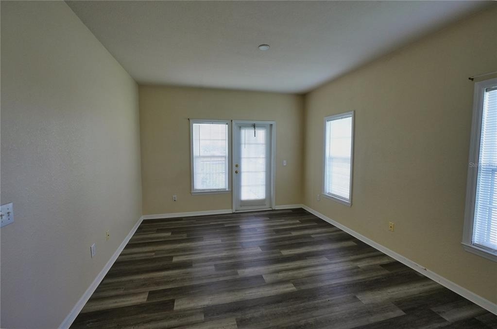 3757 Conroy Rd - Photo 5