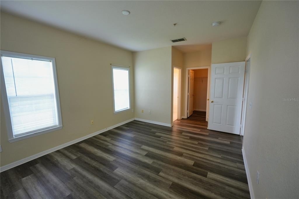 3757 Conroy Rd - Photo 4