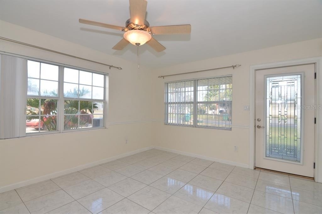 300 E Maine Avenue - Photo 14