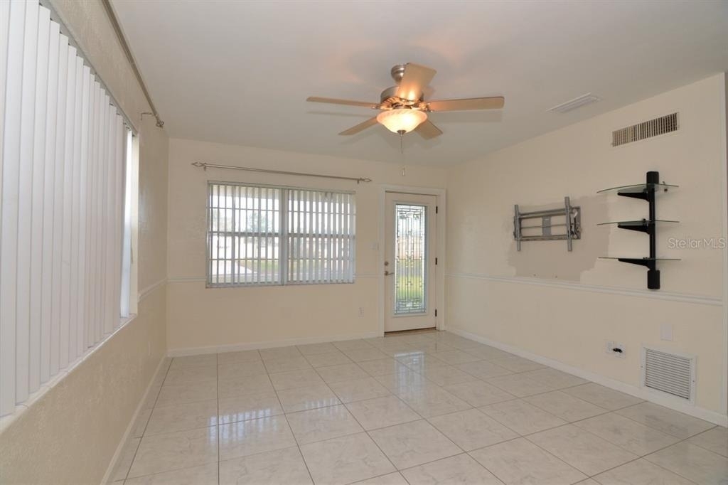 300 E Maine Avenue - Photo 12