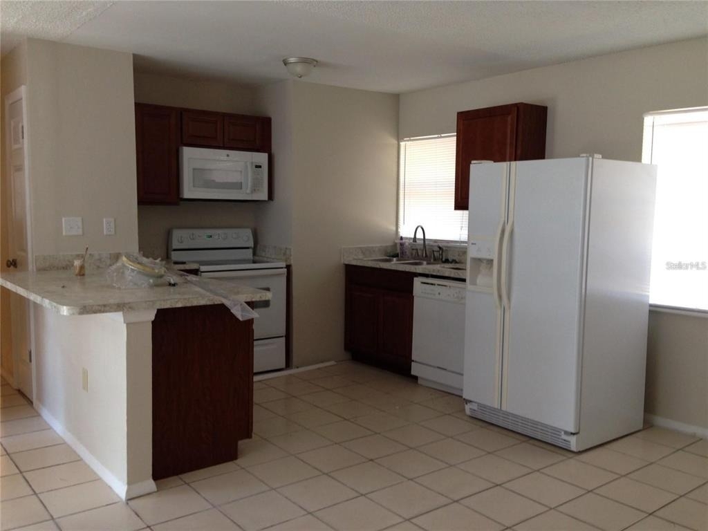 3650 Trianon Drive - Photo 3