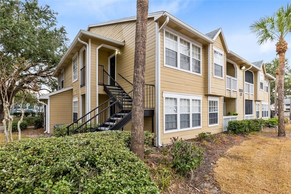 1029 S Hiawassee Road - Photo 0