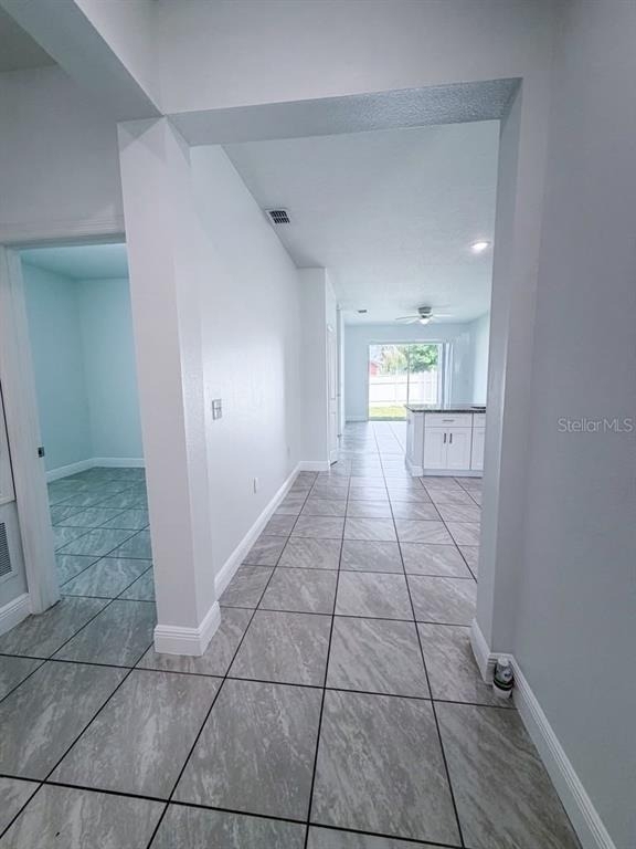 812 Glastonbury Drive - Photo 2