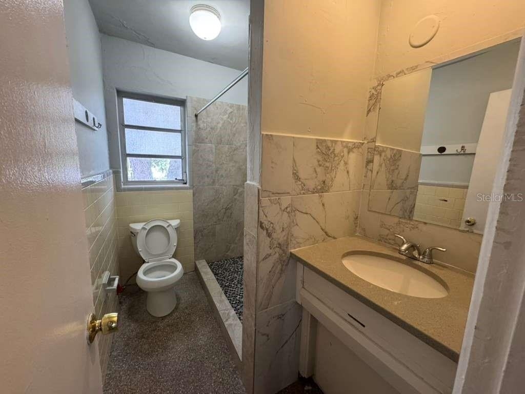 5717 Fernhill Drive - Photo 7