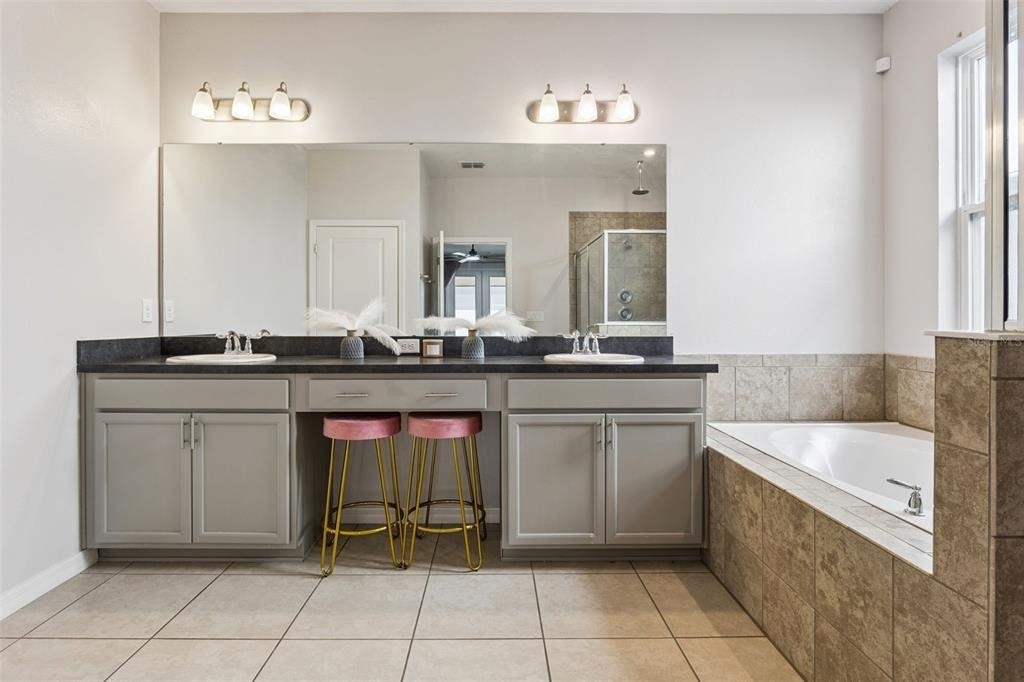 1111 Lone Palm Way - Photo 29