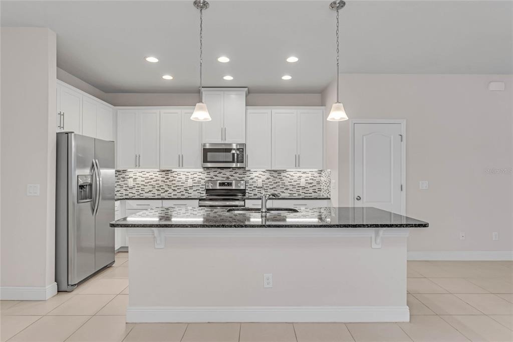569 Bethesda Court - Photo 3