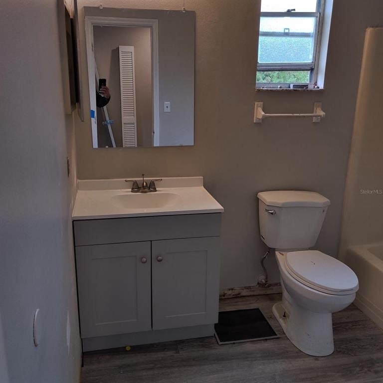 722 W Columbia Avenue - Photo 2