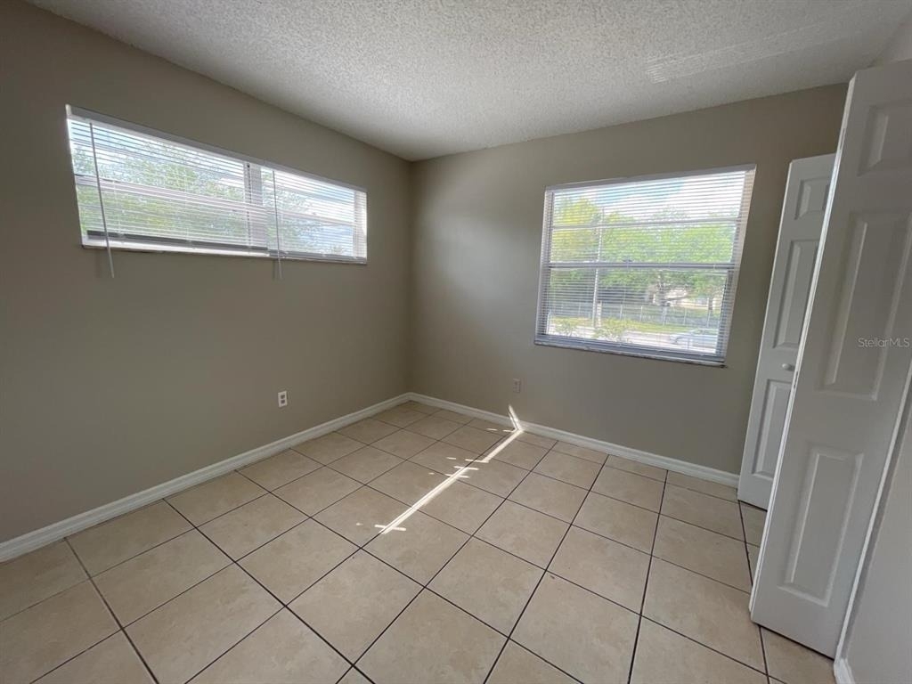 722 W Columbia Avenue - Photo 4