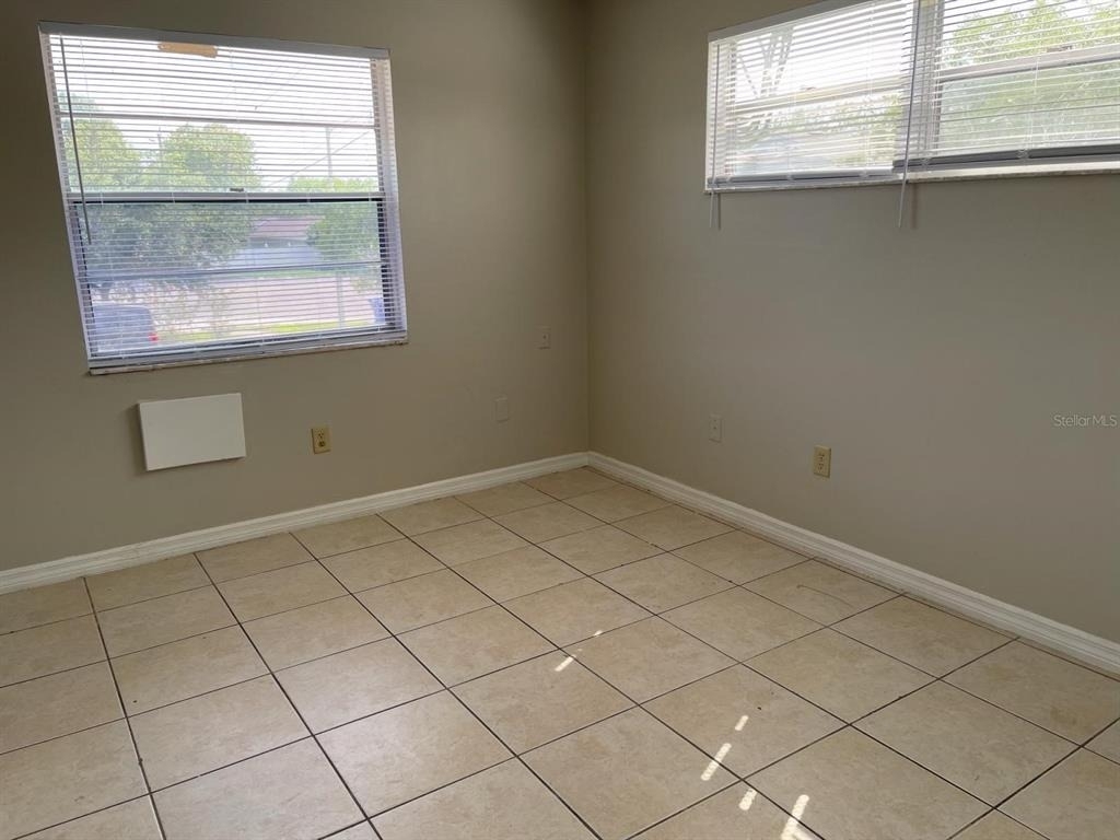 722 W Columbia Avenue - Photo 3