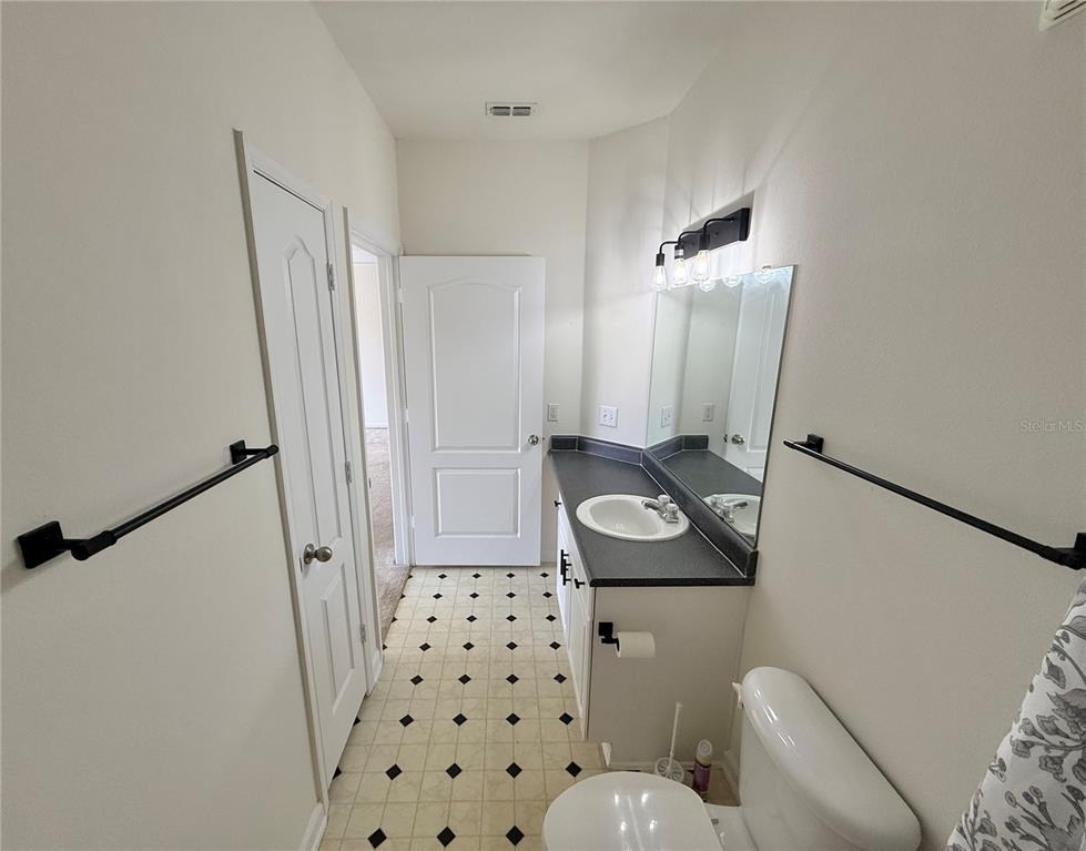 8801 Villa View Circle - Photo 9