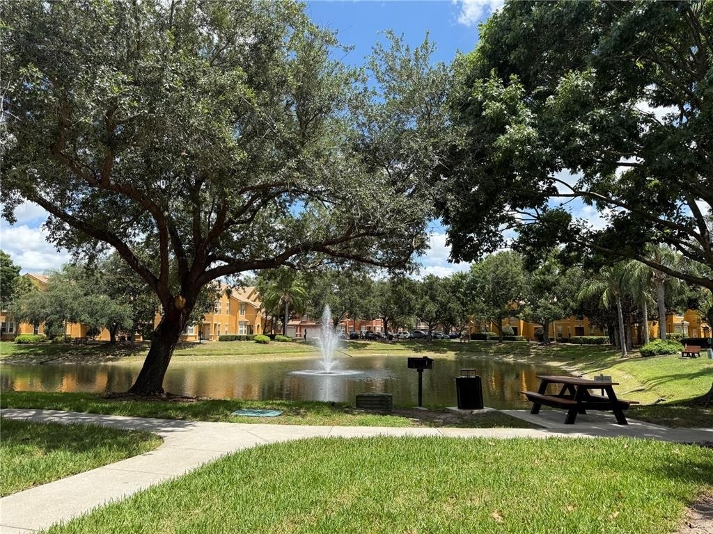 8801 Villa View Circle - Photo 33
