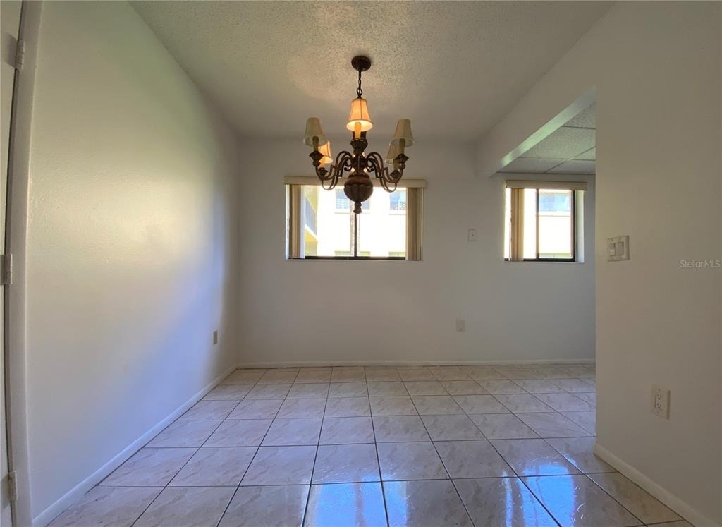 2713 Oak Park Way - Photo 4