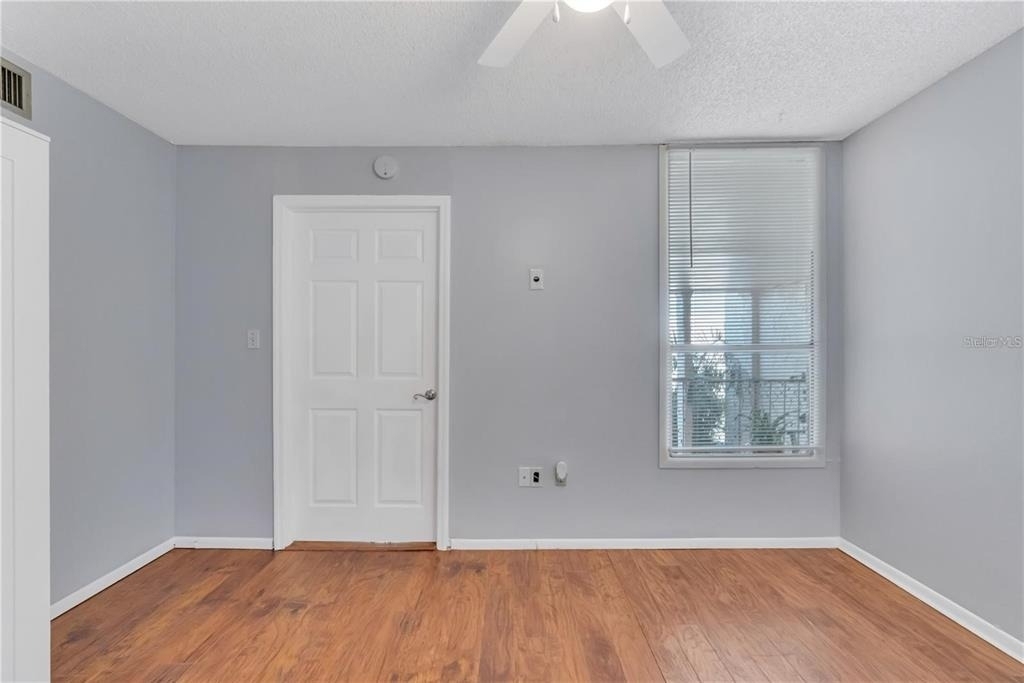 542 Orange Drive - Photo 10