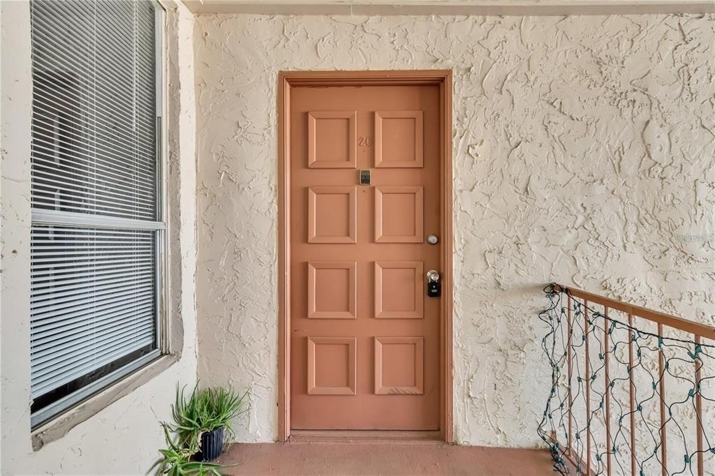 542 Orange Drive - Photo 8