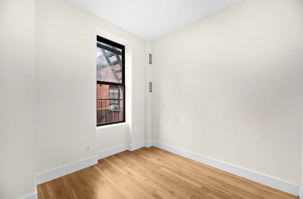West 45th Street - Photo 2