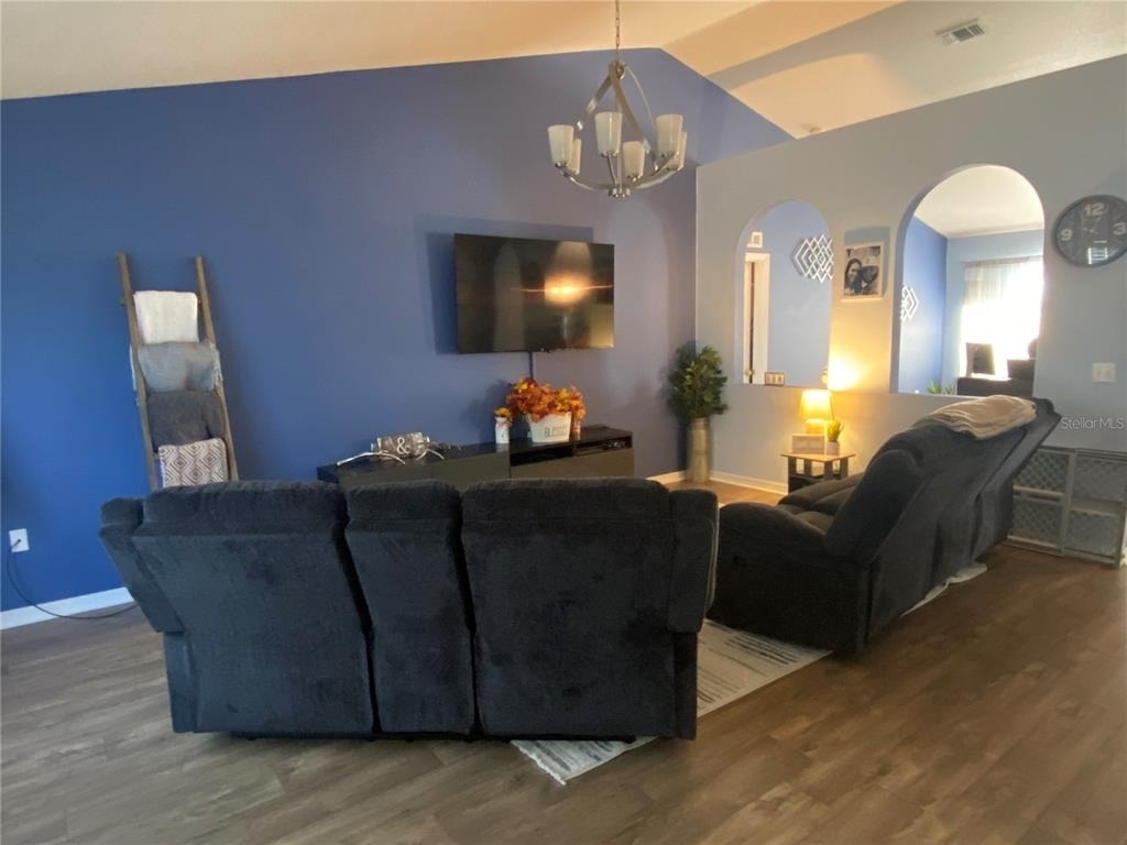 4600 Tarrega Street - Photo 8