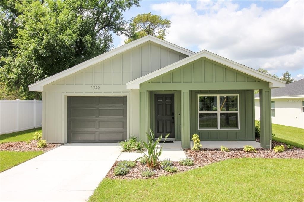 1242 Dorothy Street - Photo 0