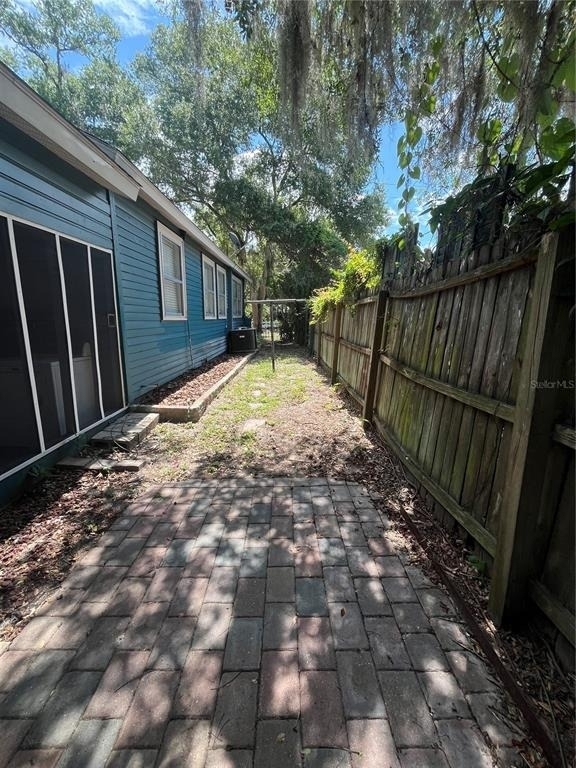 949 N Grandview Street - Photo 15