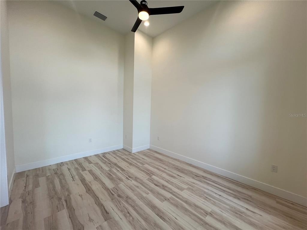 443 Boundary Boulevard - Photo 14