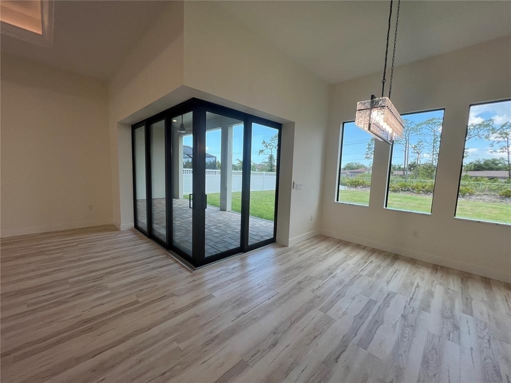 443 Boundary Boulevard - Photo 12