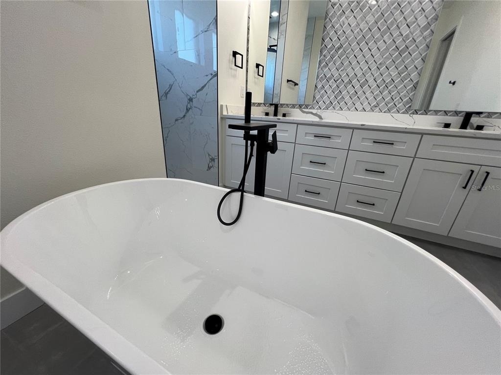 443 Boundary Boulevard - Photo 23