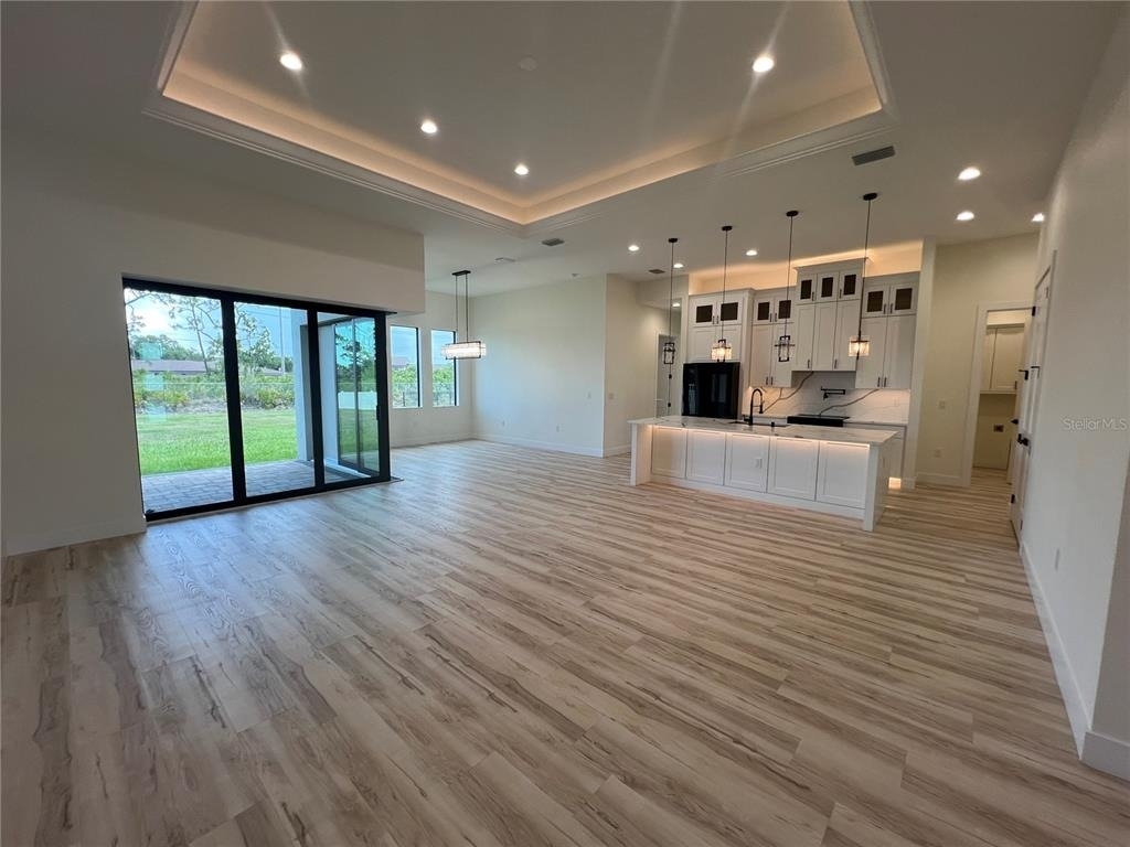 443 Boundary Boulevard - Photo 4