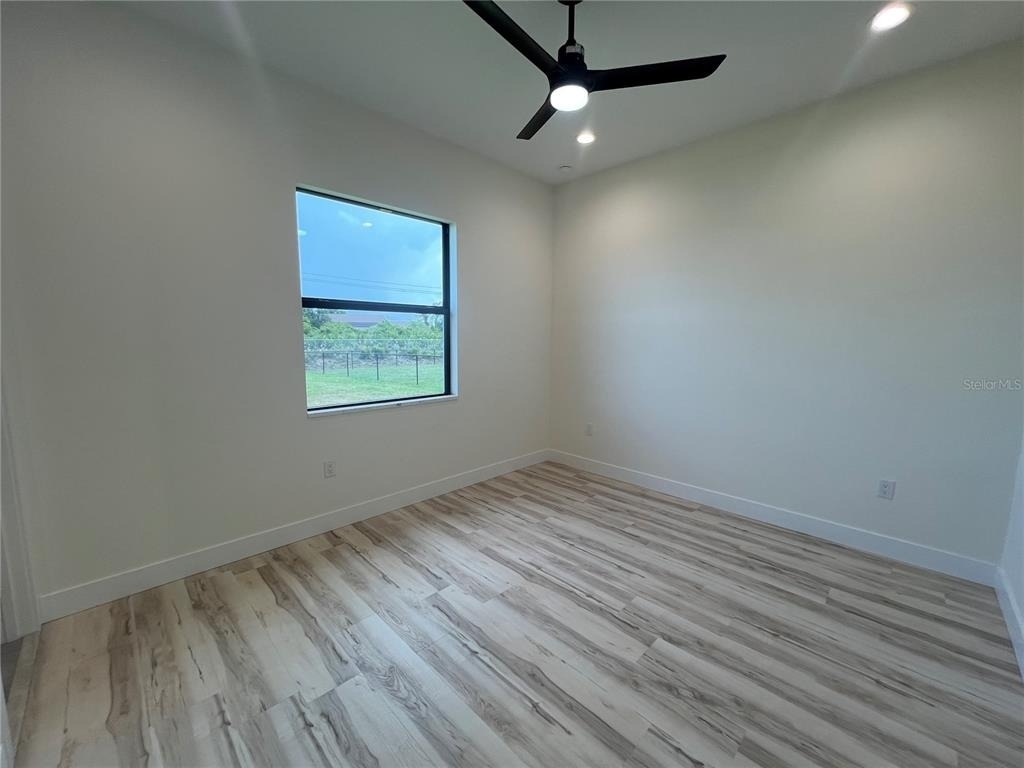 443 Boundary Boulevard - Photo 31