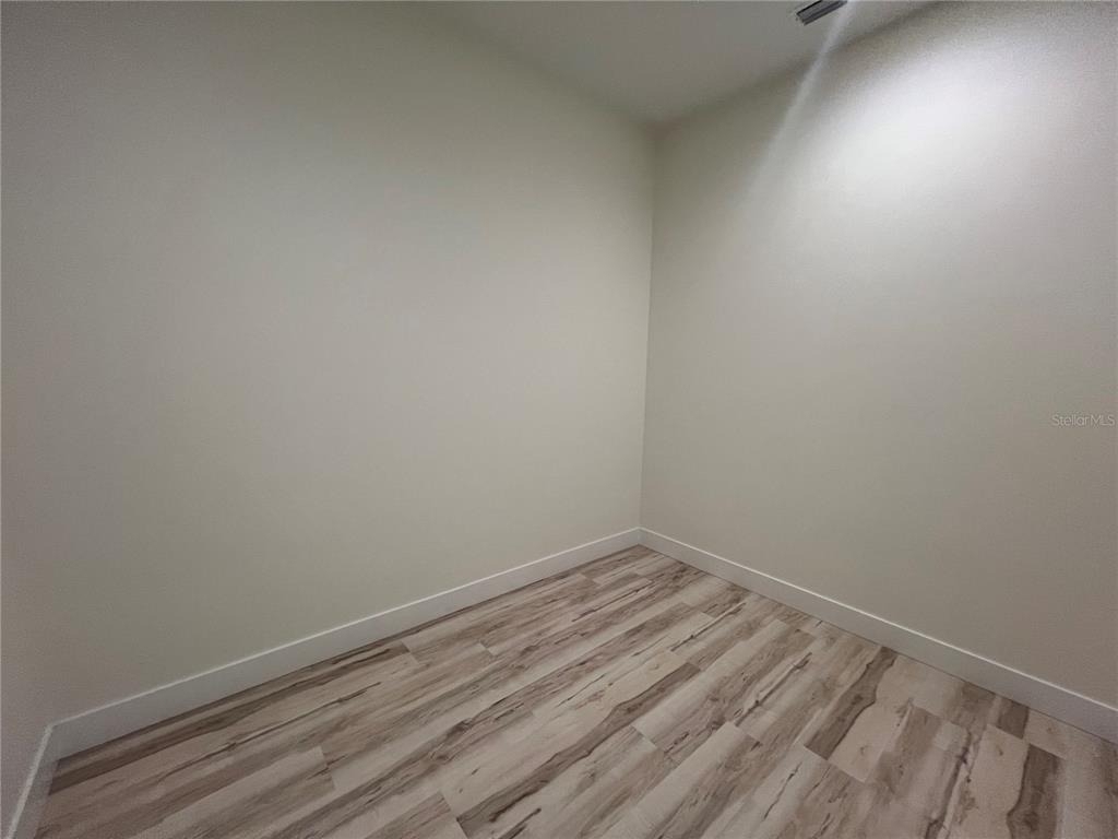 443 Boundary Boulevard - Photo 20