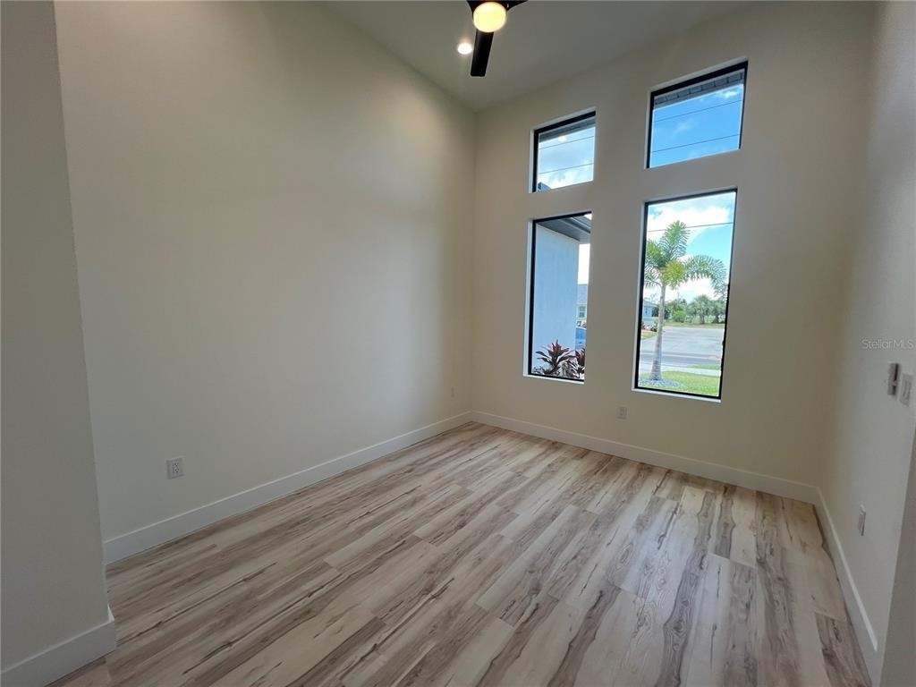 443 Boundary Boulevard - Photo 15